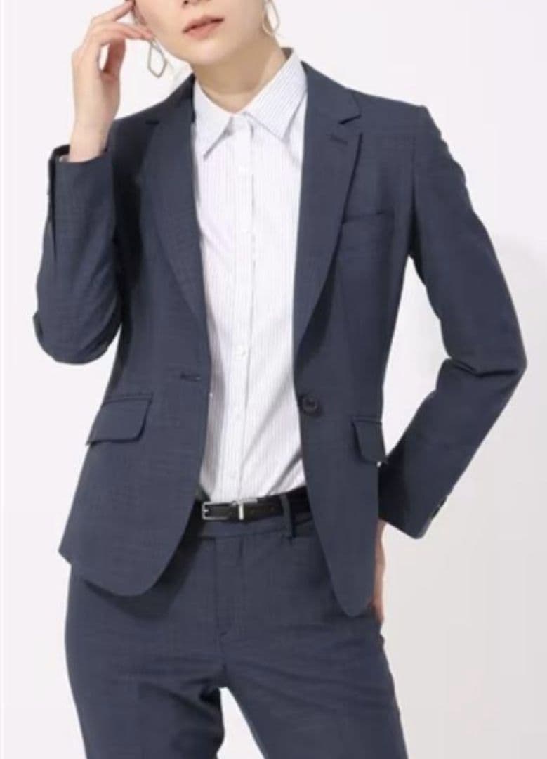 HILTON　ヒルトン　レディーススーツ　パンツセット