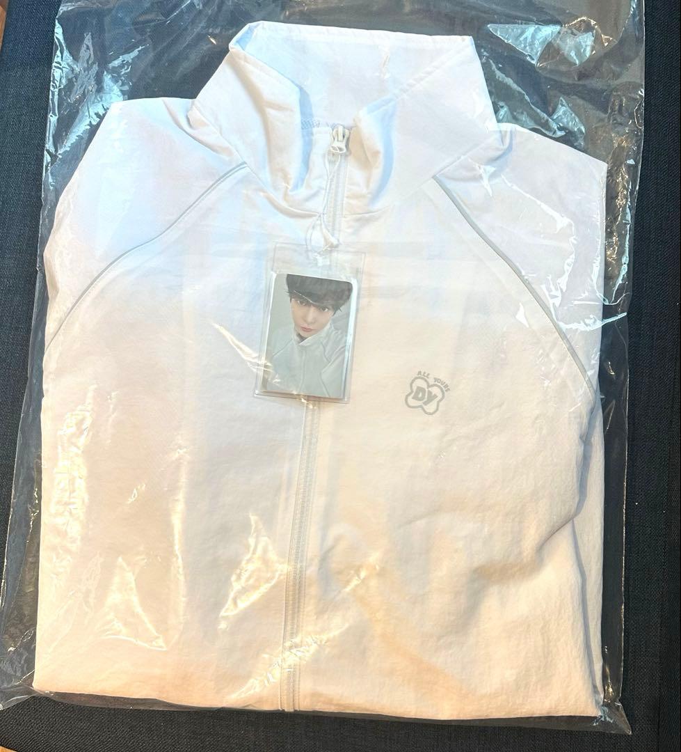ドヨン YOURS MD ジャケット Lサイズ【最終お値下げ】 jp.ktown4u.com : K-POP Global On-Onffline Platform
