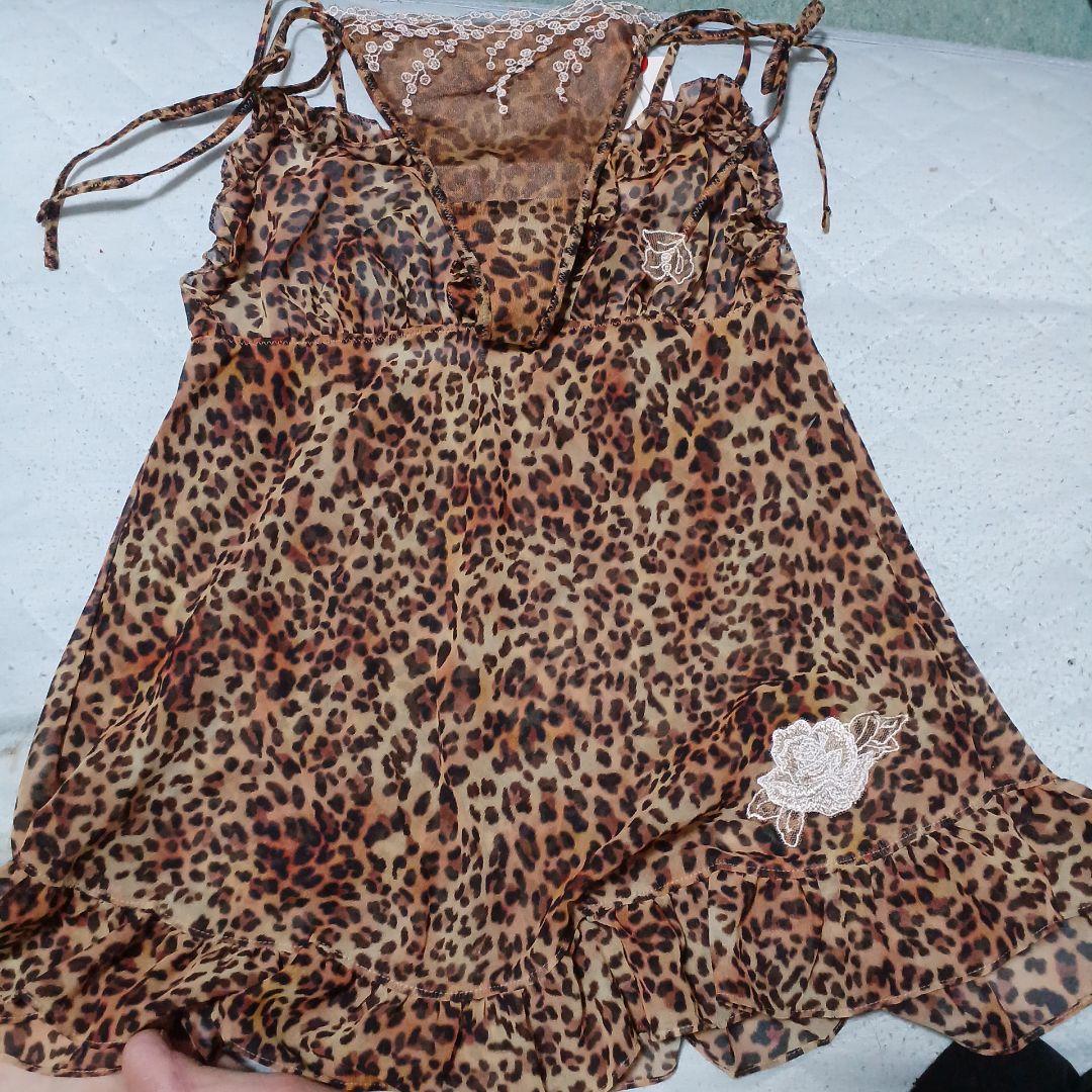 ヒョウ柄キャミソール レース装飾付き