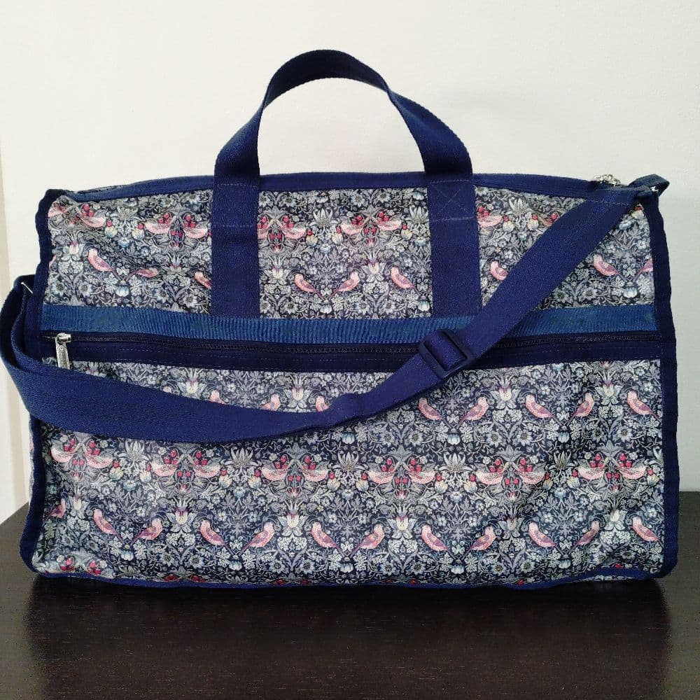 ✨希少・レア✨ウィリアム・モリス×Lesportsac リバティ コラボボストン レスポートサックリバティ コラボ 日本限定ウィリアムモリス絵柄