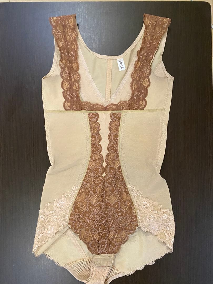 LALA グラントイーワンズ補正下着ボディスーツ80L （展示品）