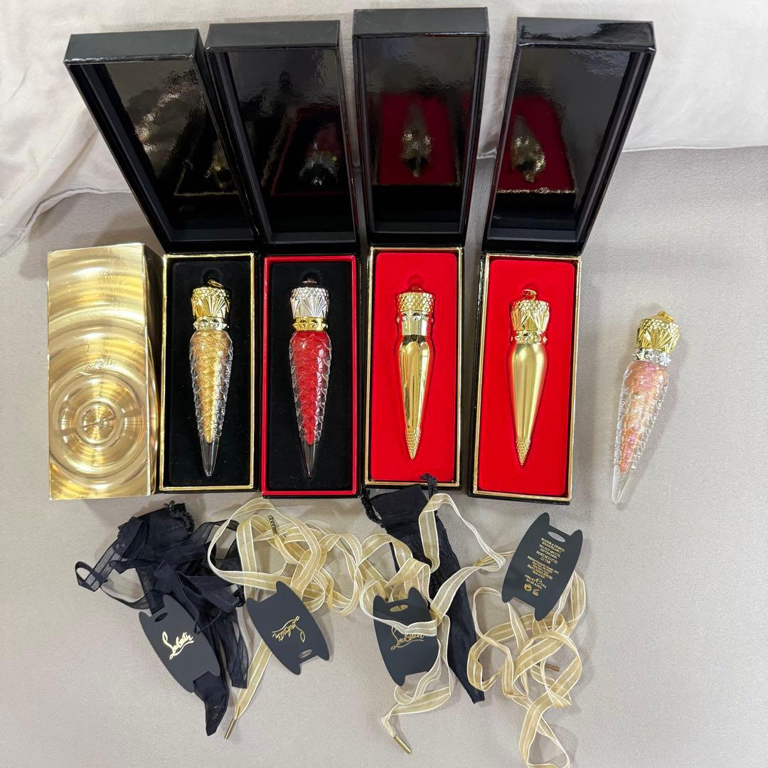 クリスチャンルブタン　口紅　リップグロス