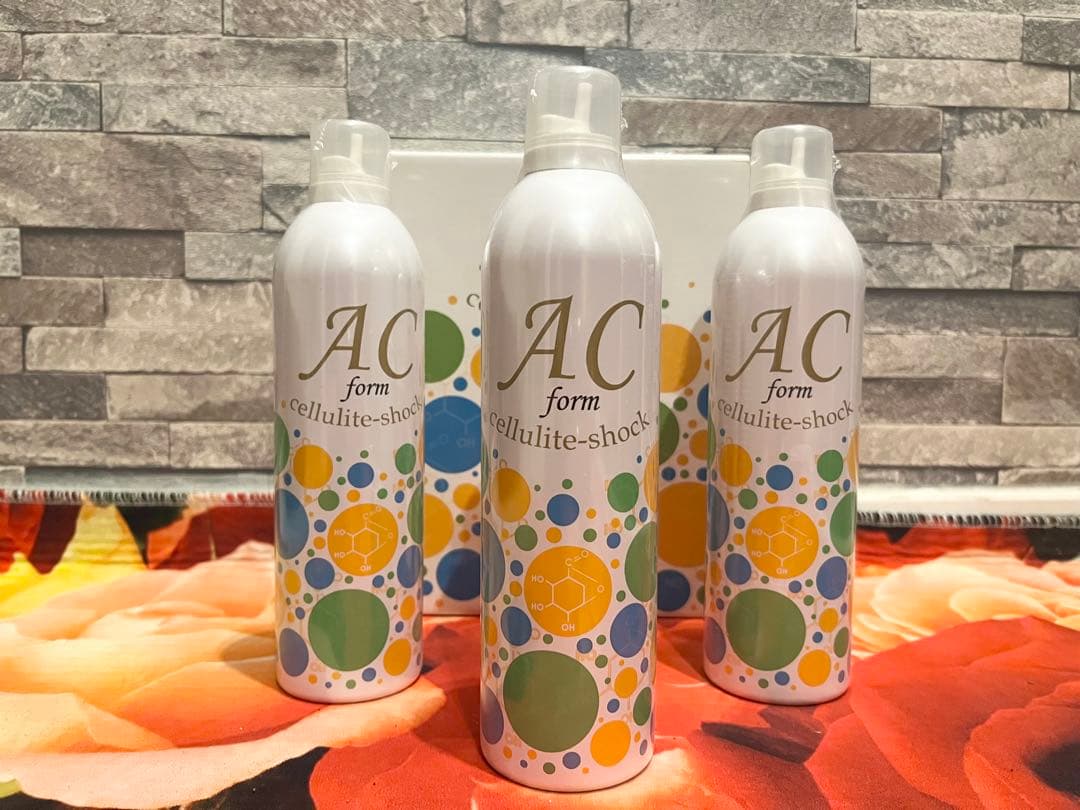 メディキューブ　AC ボディー美容液　美肌　セルライト