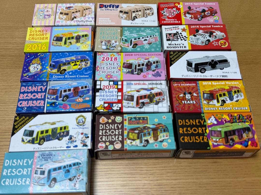ディズニー　トミカ まとめ　リゾートクルーザー　１７台