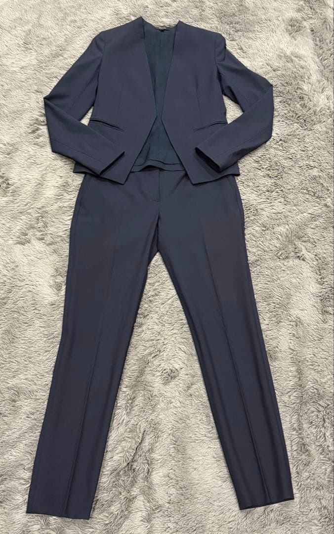 theory TAILOR LANAI パンツスーツ セットアップ　ネイビー