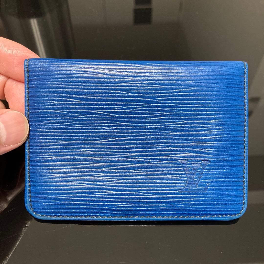 LOUIS VUITTON 定期入れ パスケース エピレザー ブルー - メルカリ