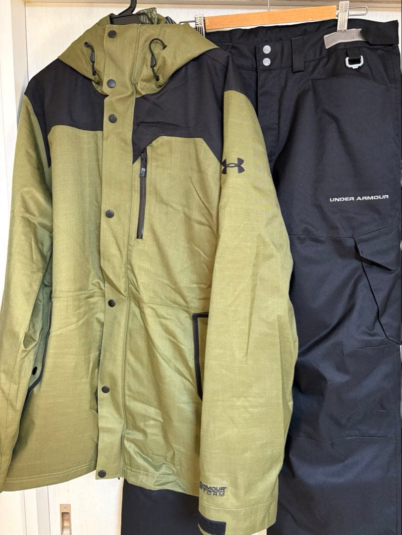 【美中古】アンダーアーマー　スノボウェア上下セット　インナージャケット付