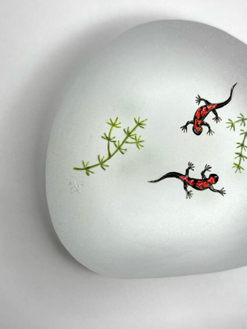 久保裕子さん作 ガラス アカハライモリ 水草 ペーパーウェイト 文鎮