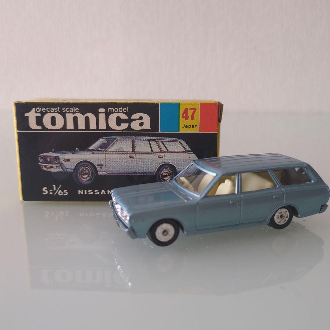 黒箱 トミカ ニッサンセドリック (サイドウインド開)色指定箱 黒箱 トミカ ニッサンセドリック (サイドウインド開)色指定箱 黒箱