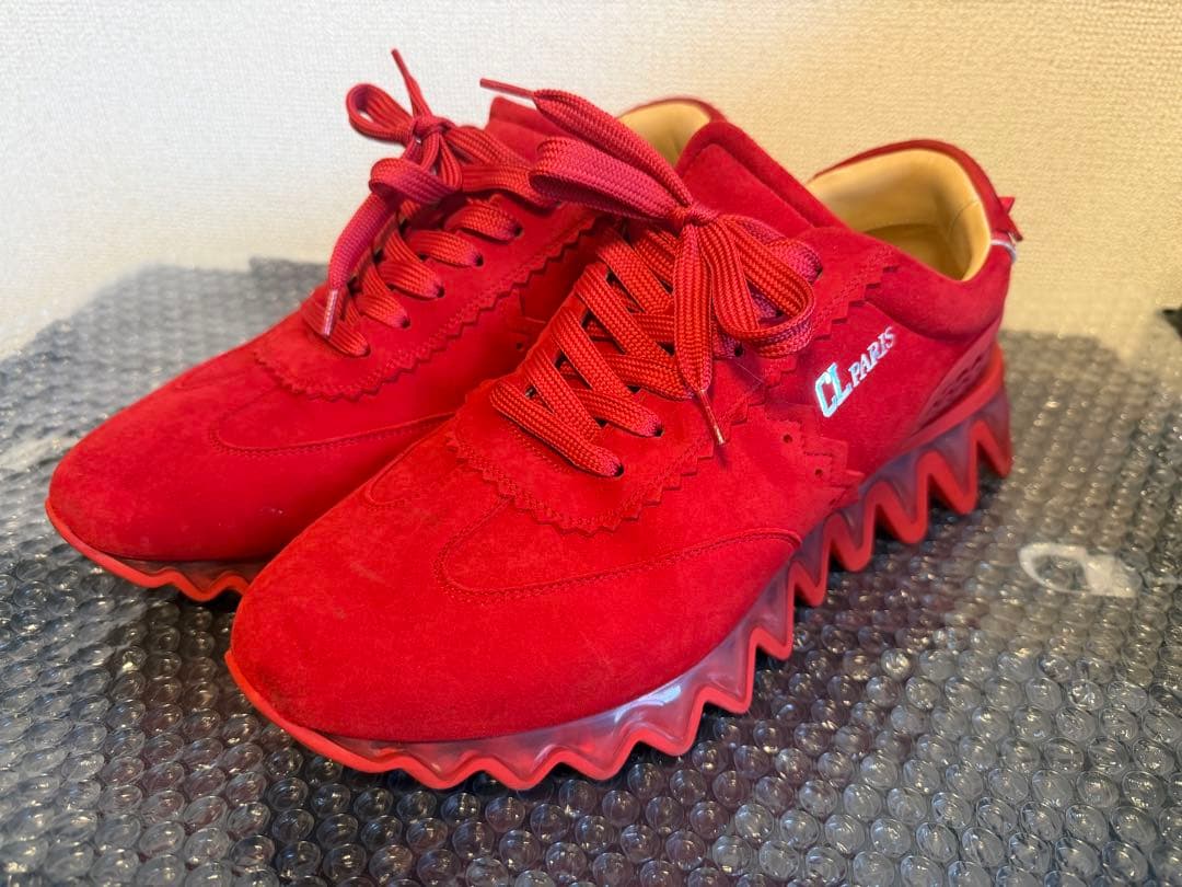 クリスチャンルブタン ルビシャーク 美品 色RED
