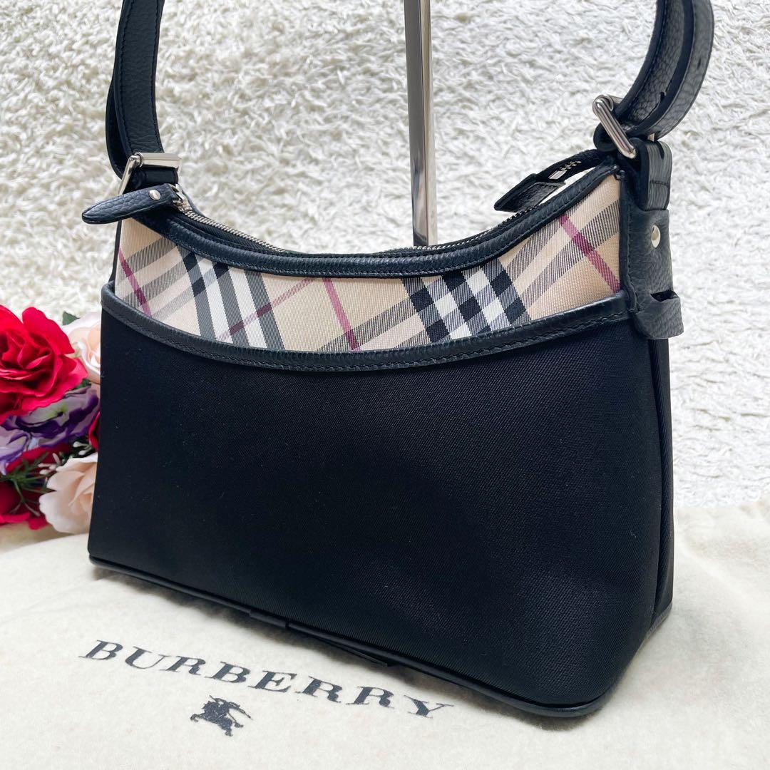 極美品 バーバリー アクセサリーポーチ 2way ノバチェック ナイロン 黒