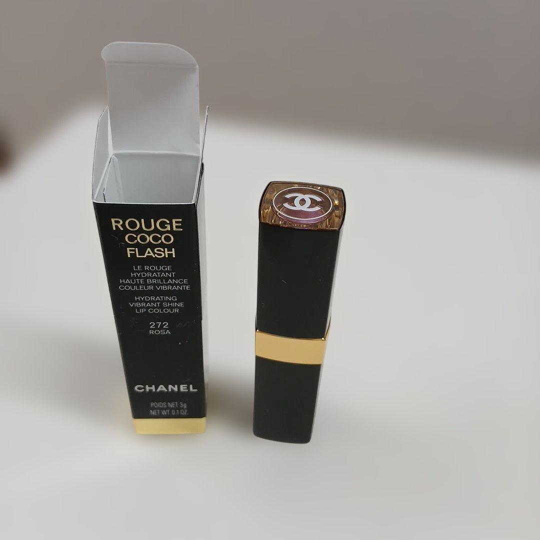 ルージュ ココ フラッシュ 272 ロザ シャネル春コスメ2025】ルージュ ココ フラッシュ 272 ロザが青ラメ