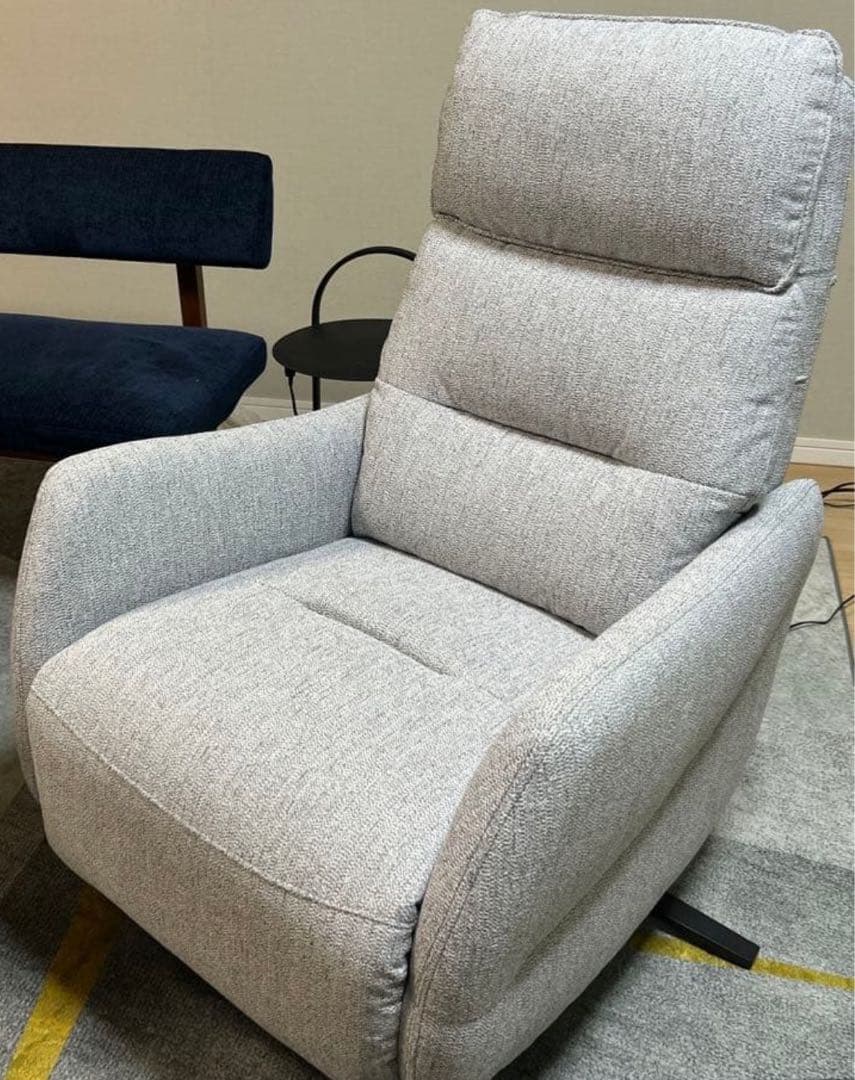 ニトリ 2モーター　電動リクライニングチェア　布張り　グレー