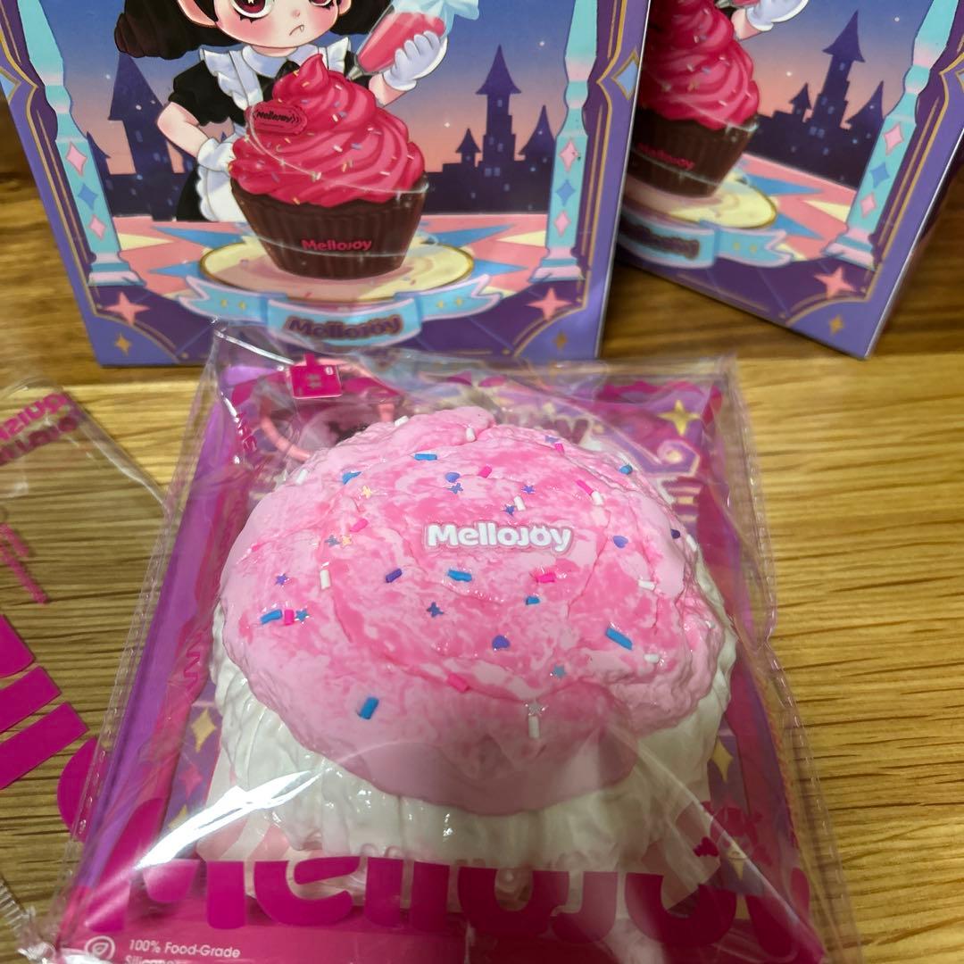 こ*ぴ様 新品 Mellojoy メロジョイ カップケーキか？ いちごミルクフォ