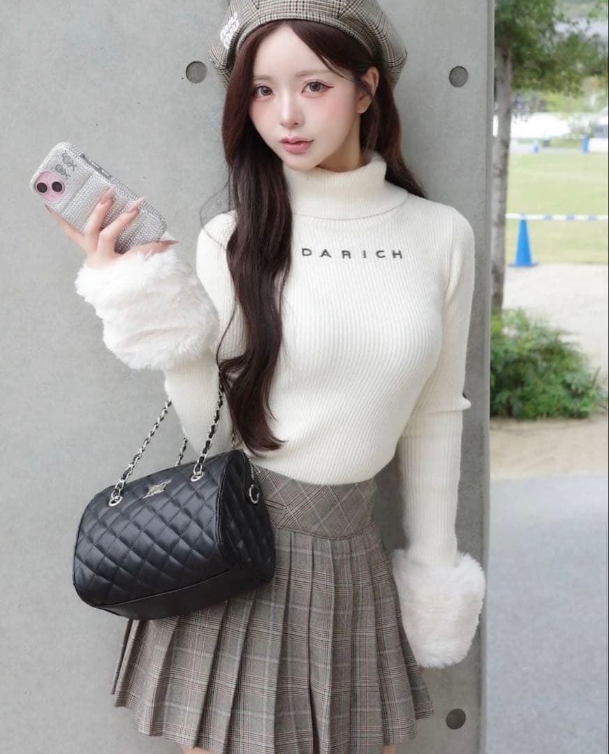 DARICH アイボリーリブニット　タートルネック　ファー