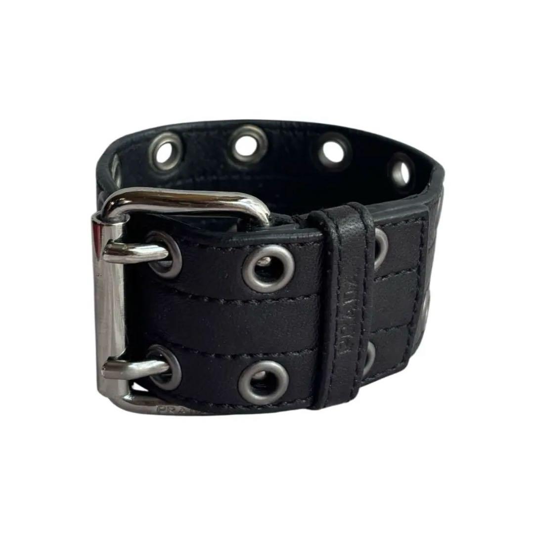 PRADA レザー ダブルアイレット ロゴ ブレスレット