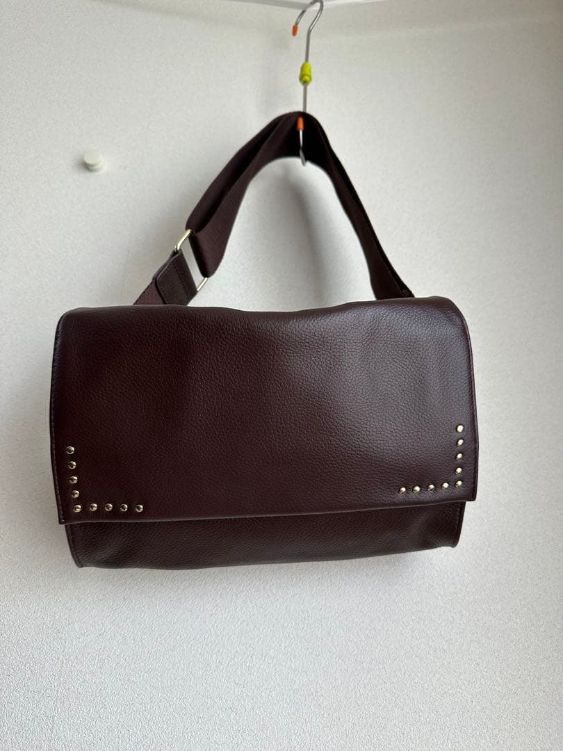 美品　イアパピヨネ　本革　ワイドテープショルダーバッグ/ボディバッグ　ブラウン