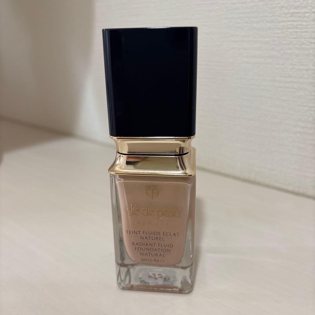 ♡　クレ・ド・ポー・ボーテ タンフリュイドエクラ ナチュレル タンフリュイドエクラ ナチュレル｜ファンデーション｜クレ・ド・ポー