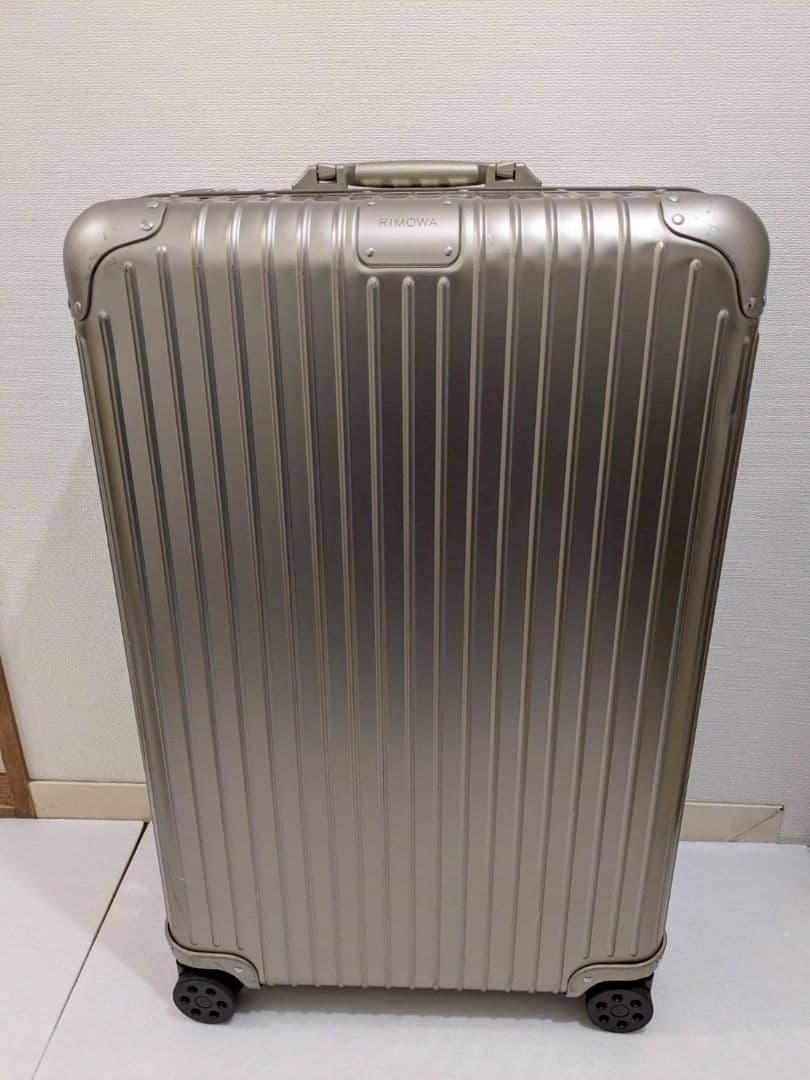 生涯保証 リモワ オリジナル チェックインL 86L チタニウム オリジナル チェックイン Lアルミニウム製スーツケース | チタニウム