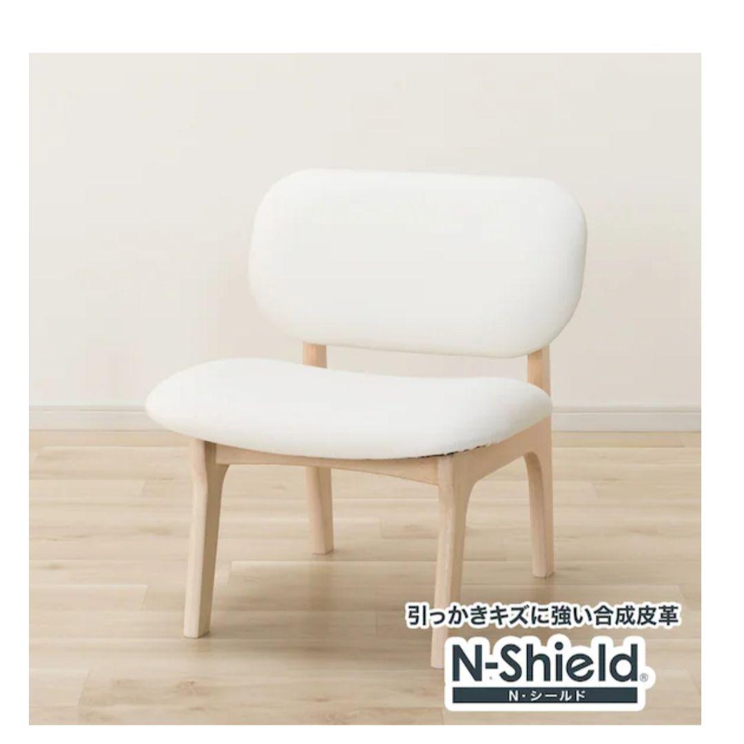 ニトリ　傷・汚れに強い合成皮革 リビングダイニング1人用チェア　白