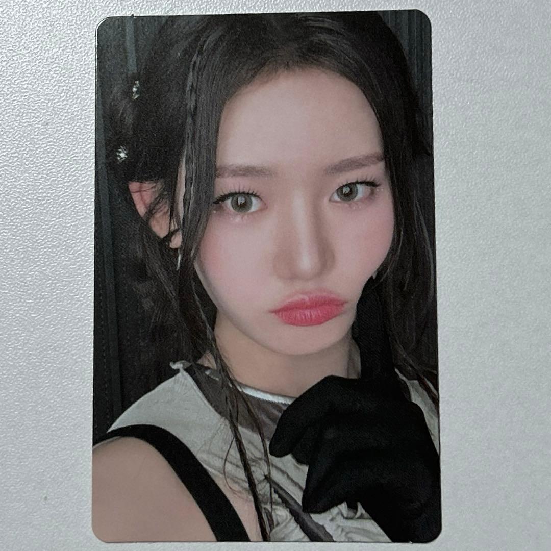 baby monster トレカ 4枚セット ローラ ベビモン - メルカリ