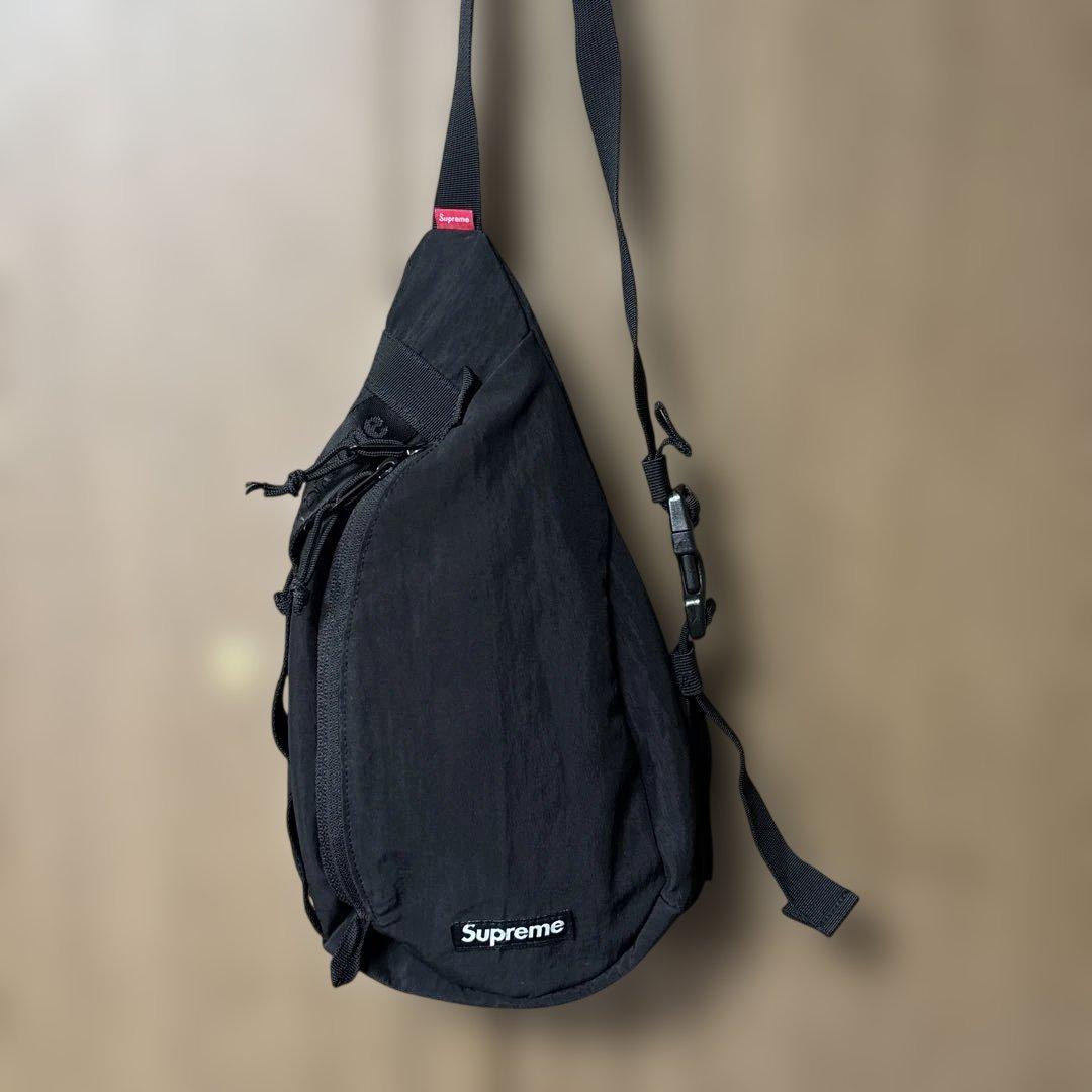 supreme スリングバッグ　ブラック
