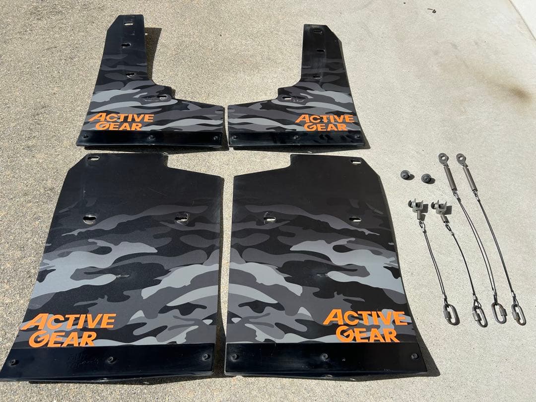 TGS 迷彩柄 カモフラ マッドガード マッドフラップ 4枚セット デリカd5