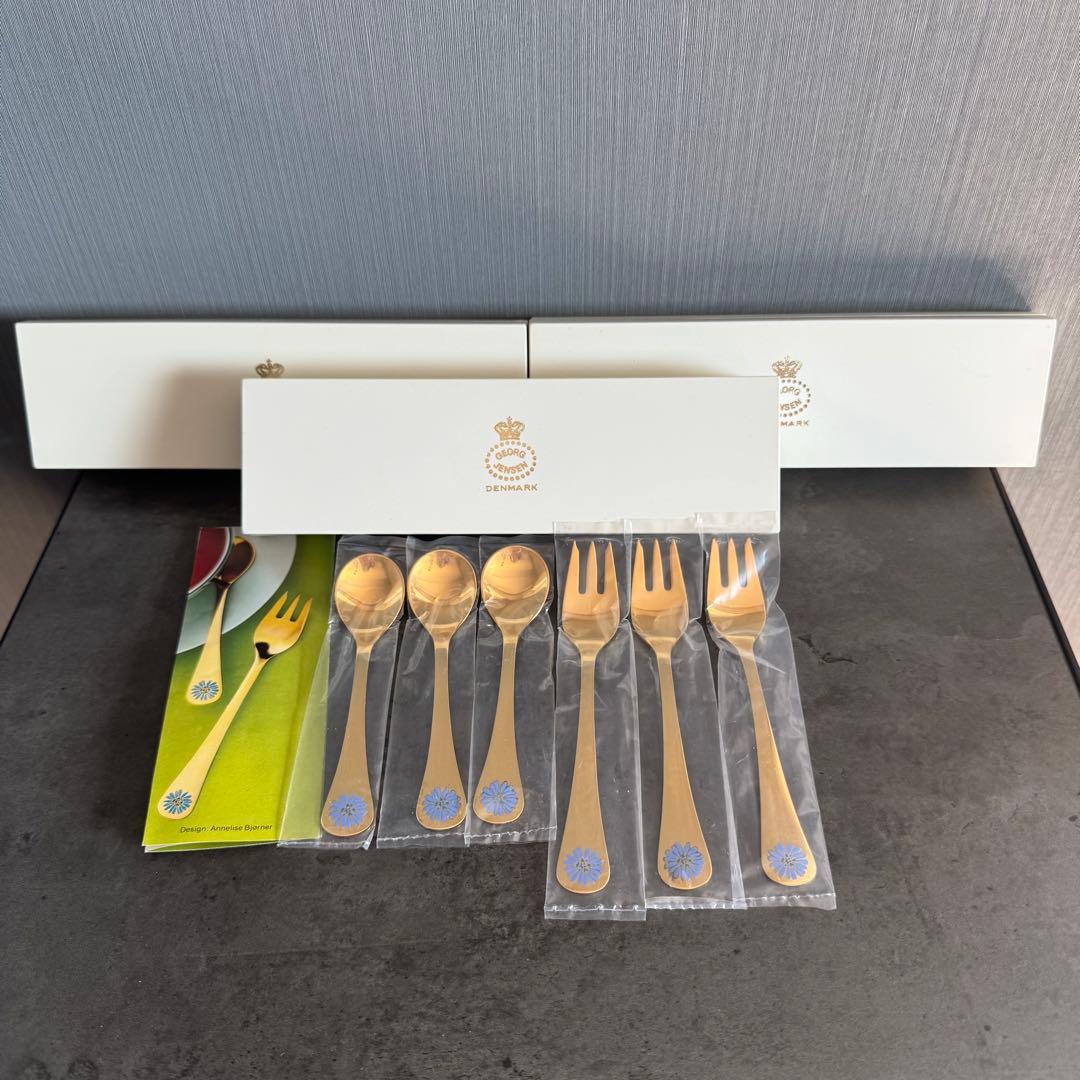 ジョージ ジェンセン アニュアルフォーク 1980年製 純金張り 銀製カトラリー 1世紀以上前のデザインが今も人気。タイムレスな「ジョージ ジェンセン