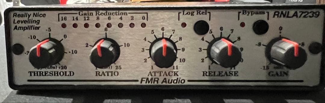 FMR Audio RNLA7239 コンプレッサー