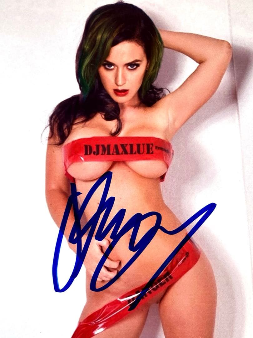 ケイティ・ペリー直筆サイン入り2Lサイズ写真…Katy Perry… 2026年最新】ケイティ サインの人気アイテム - メルカリ