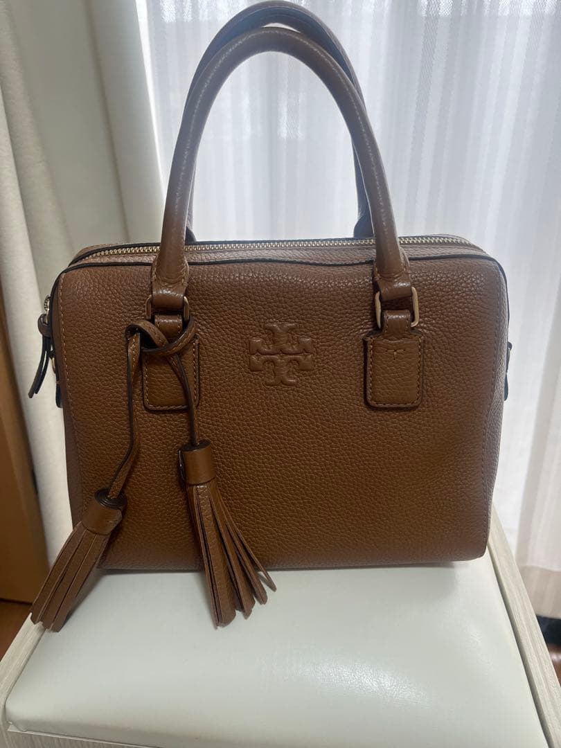 な*ぺ様 ブラウンレザー ハンドバッグ タッセル付き セール】 [日韓共同企画]シンプルスプリットレザーハンドバッグ