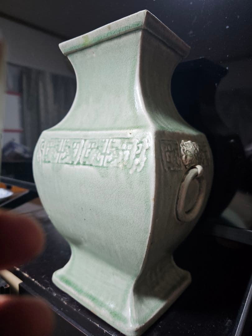 清朝期 青磁方壺（ほうこ）高さ30cm 若干のガタツキあり 箱無し