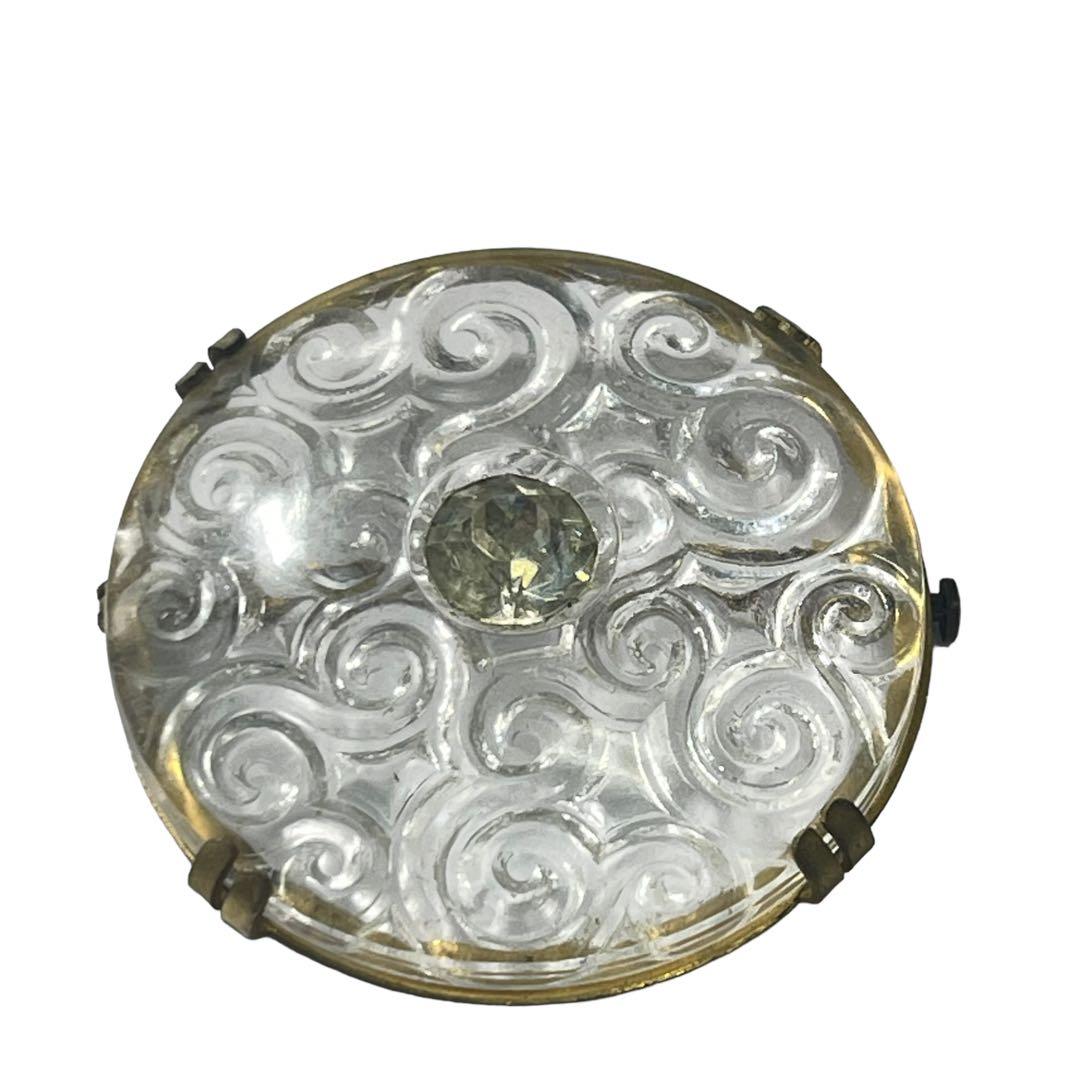 アンティーク　ラリックの工房のものと聞いています。