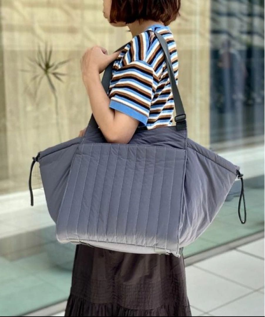 てぃあら様　美品❣️SOLPRESA キルティングトートバック マザーズバック M