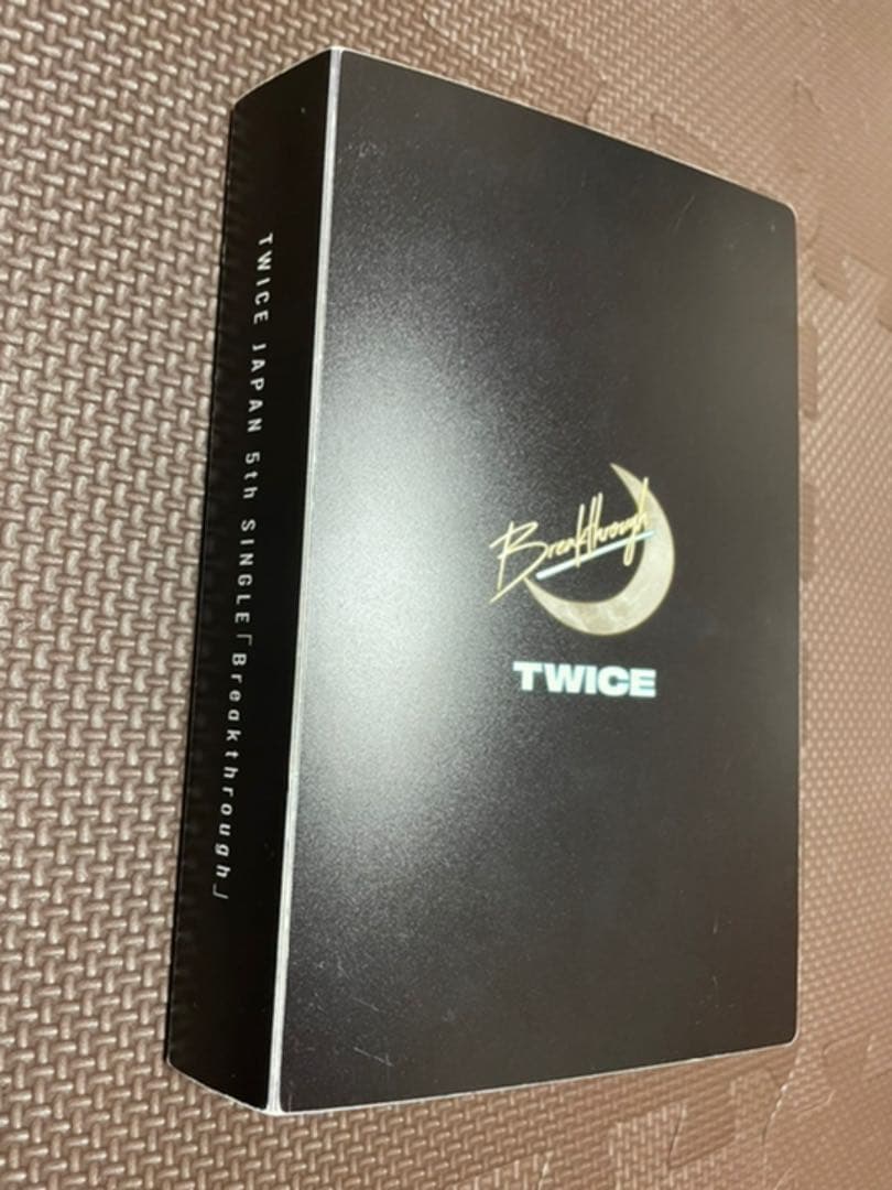 TWICEトレカ 76枚セット(ケース付) - メルカリ