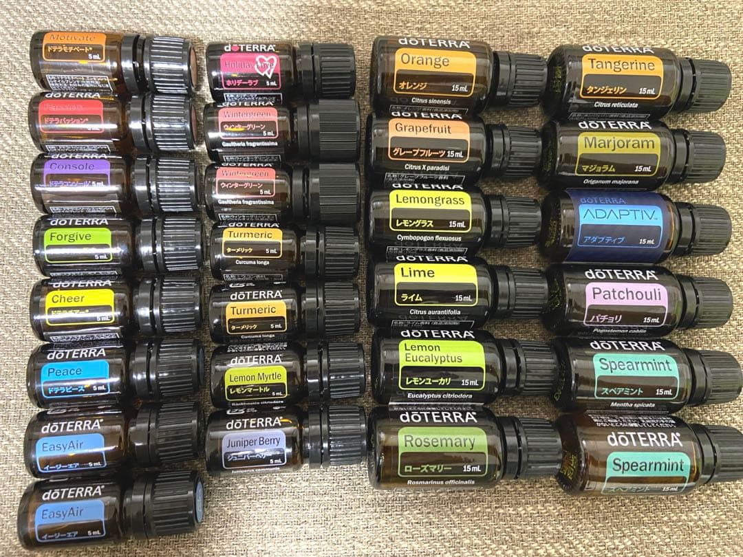 doTERRA エッセンシャルオイルセット27本　木箱付き