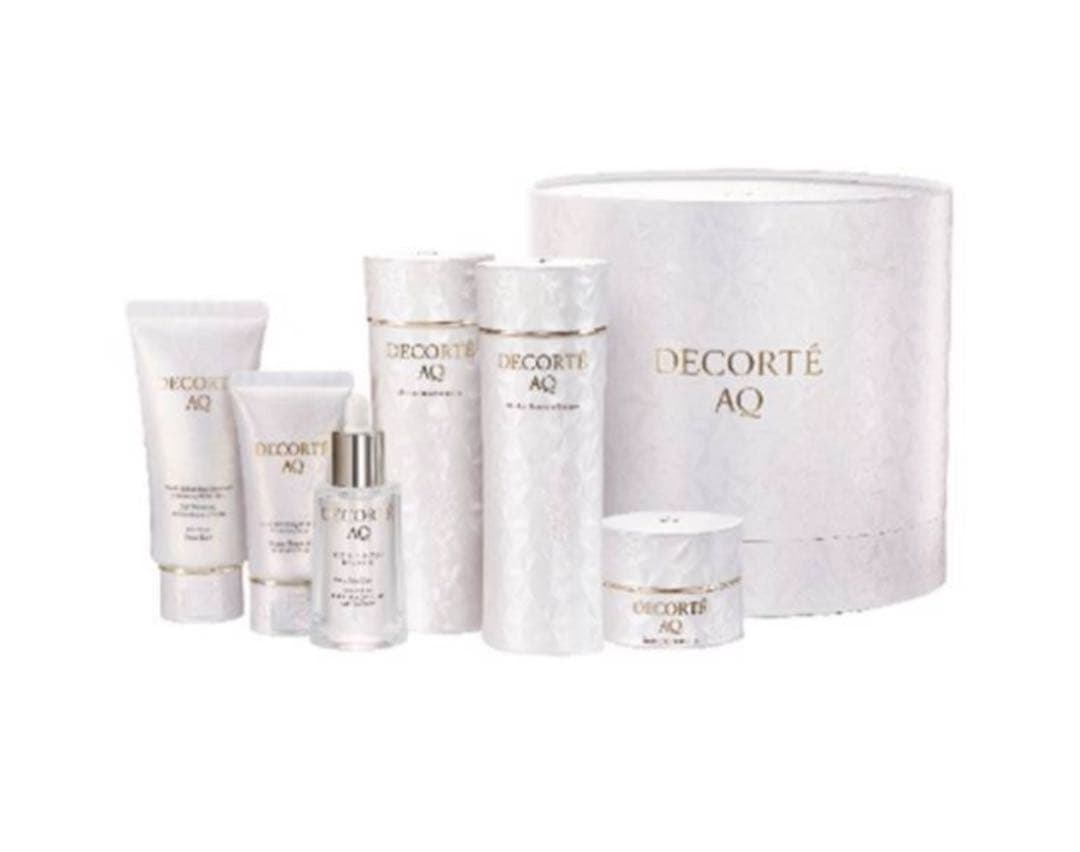 新品未使用　DECORTE AQ ラディアンスコフレⅡ