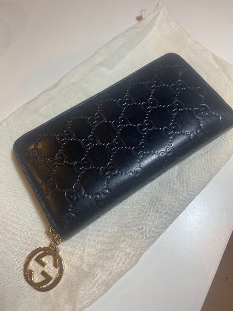 【⚡明日23:59まで値下げ】8800円 GUCCI GGエンボス長財布 Amazon.co.jp: [グッチ] 長財布 メンズ GGエンボス ジップアラウンド