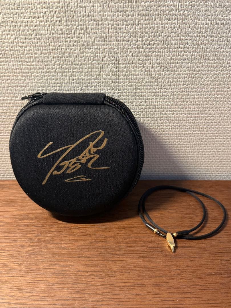 【羽生結弦サイン入りポーチ付】Phiten ネックレス ウイングスゴールド