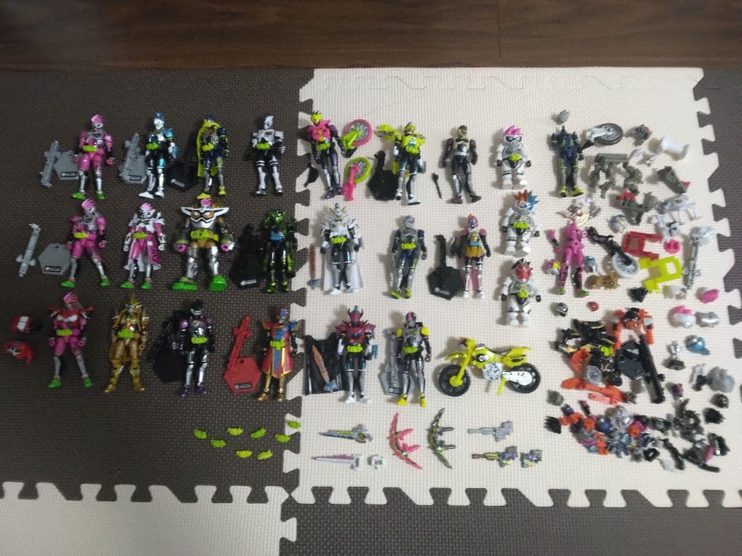 装動　仮面ライダー 200体以上 装動 仮面ライダーゼッツ AGT2｜発売日：2025年12月1日｜バンダイ