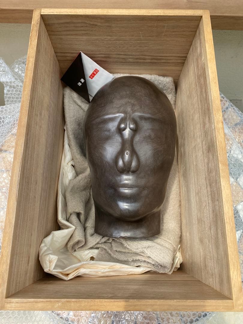 佐藤公平 陶器製 人形の頭部彫刻 黑陶 置物 陶芸 共箱