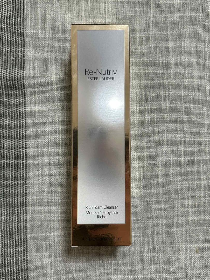 ESTEE LAUDER Re-Nutriv リッチフォームクレンザー Estée Lauder Re-Nutriv Rich Foam Cleanser, 4.2 oz. - Macy's