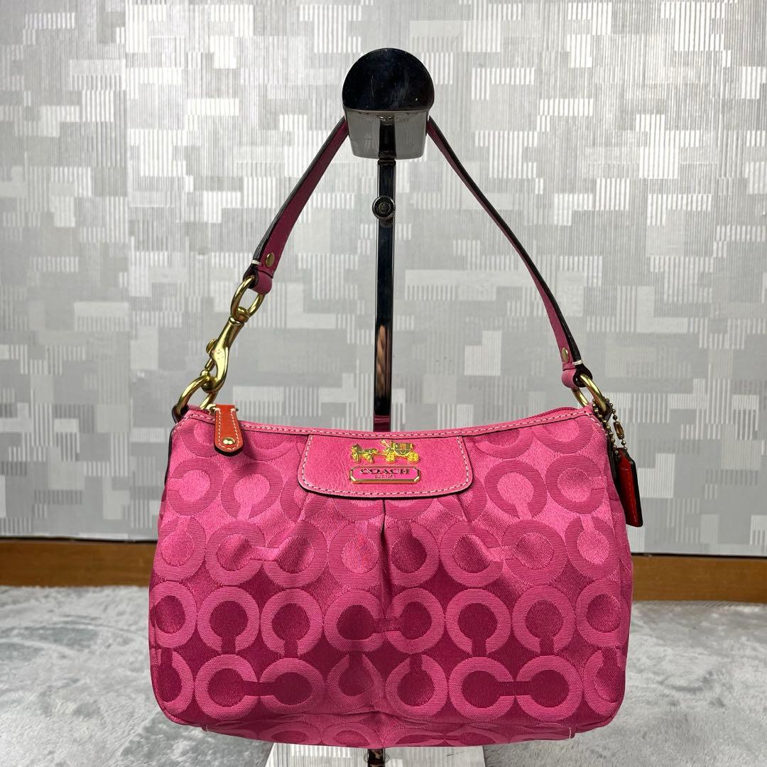 美品 COACH コーチ ワンショルダー オプアート アクセサリーポーチ ピンク コーチ coach アクセサリーポーチ ワンショルダーバッグ シグネチャー