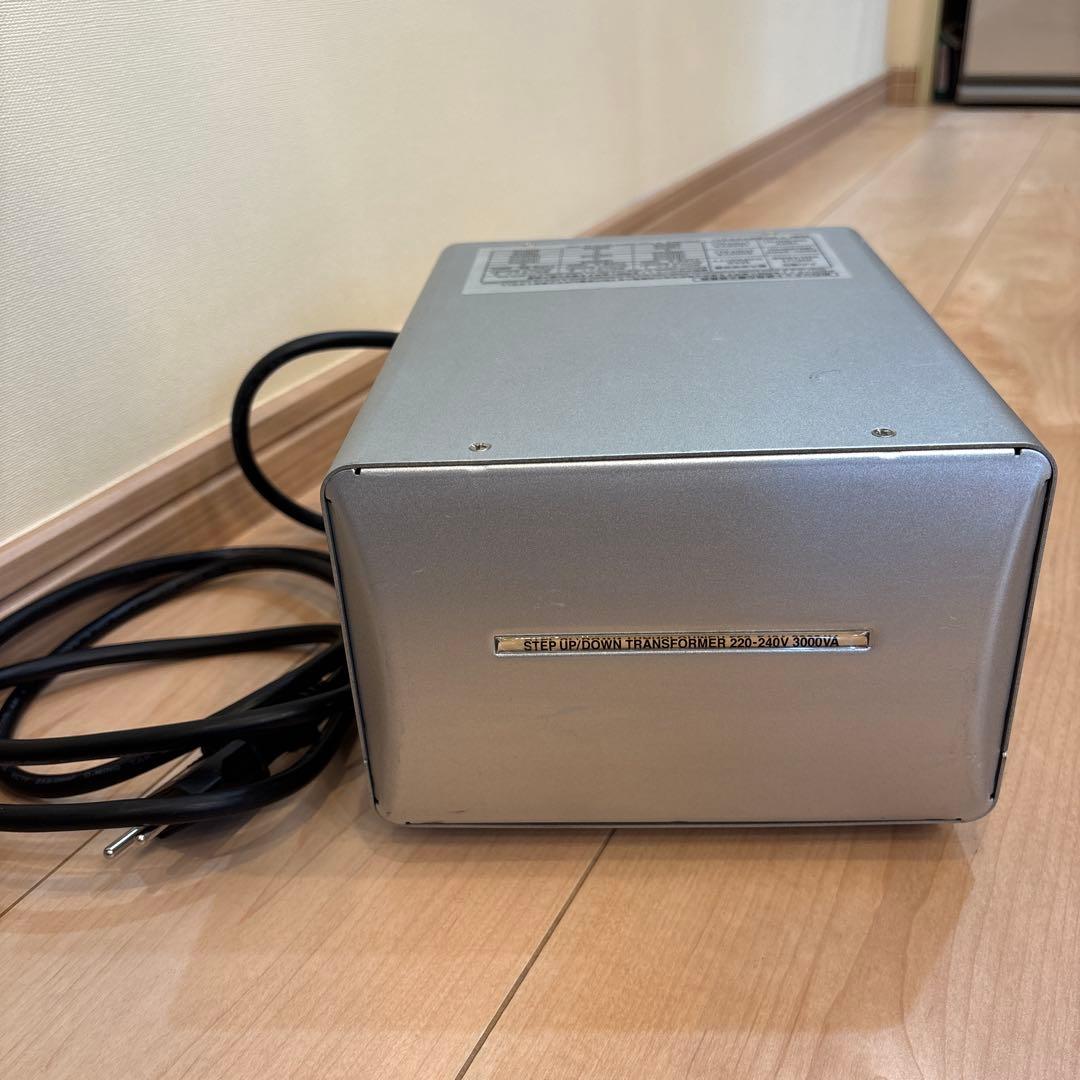 ★UTK★カシムラ変圧器 TTS-119C 大容量3000VA ヨーロッパ