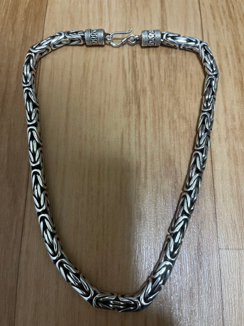 シルバーアクセサリーネックレス