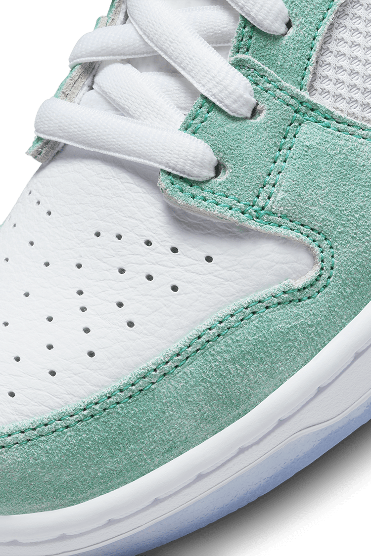 NIKE公式】ナイキ SB x エイプリル スケートボード ダンク LOW プロ