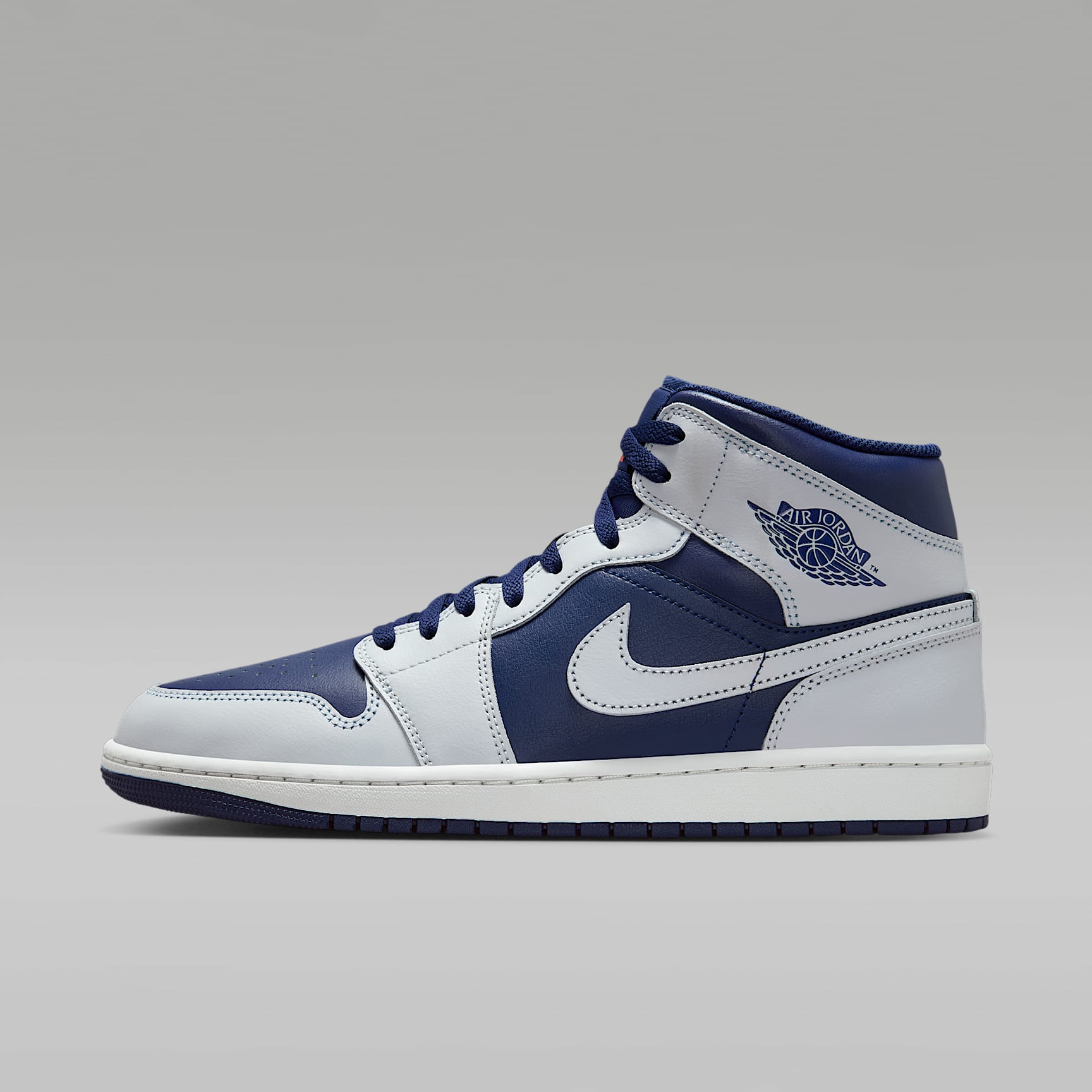 Air Jordan 1 Mid Men's Shoes. Nike JP