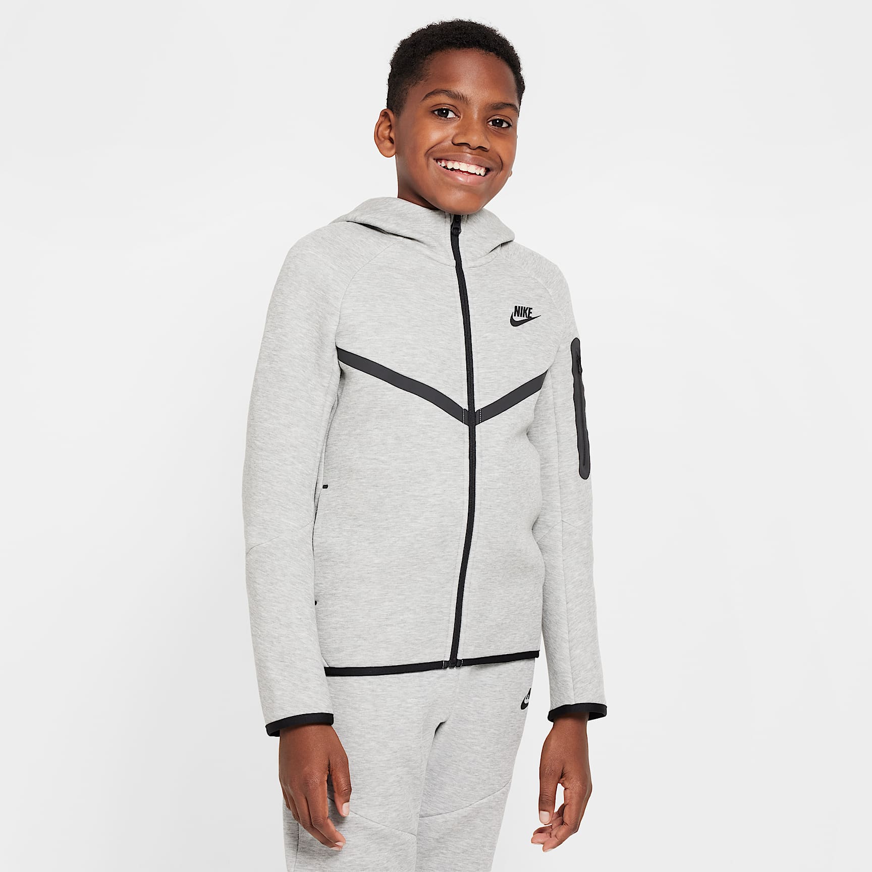 Nike Sportswear Tech Fleece Older Kids' Full-Zip Hoodie. Nike NL