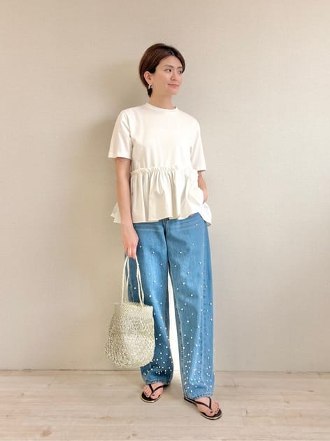 WEB限定】パールデニム コクーンテーパードパンツ｜トゥモローランド