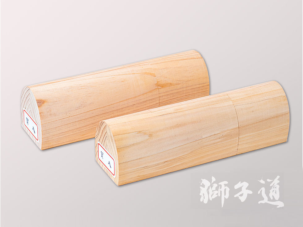 津軽三味線○太棹○紅木二本溝棹○丸打胴○東